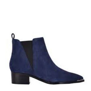 NWOT Marc Fisher Suede Yale Pointy Toe Chelsea Bootie in Indigo - Size 6
